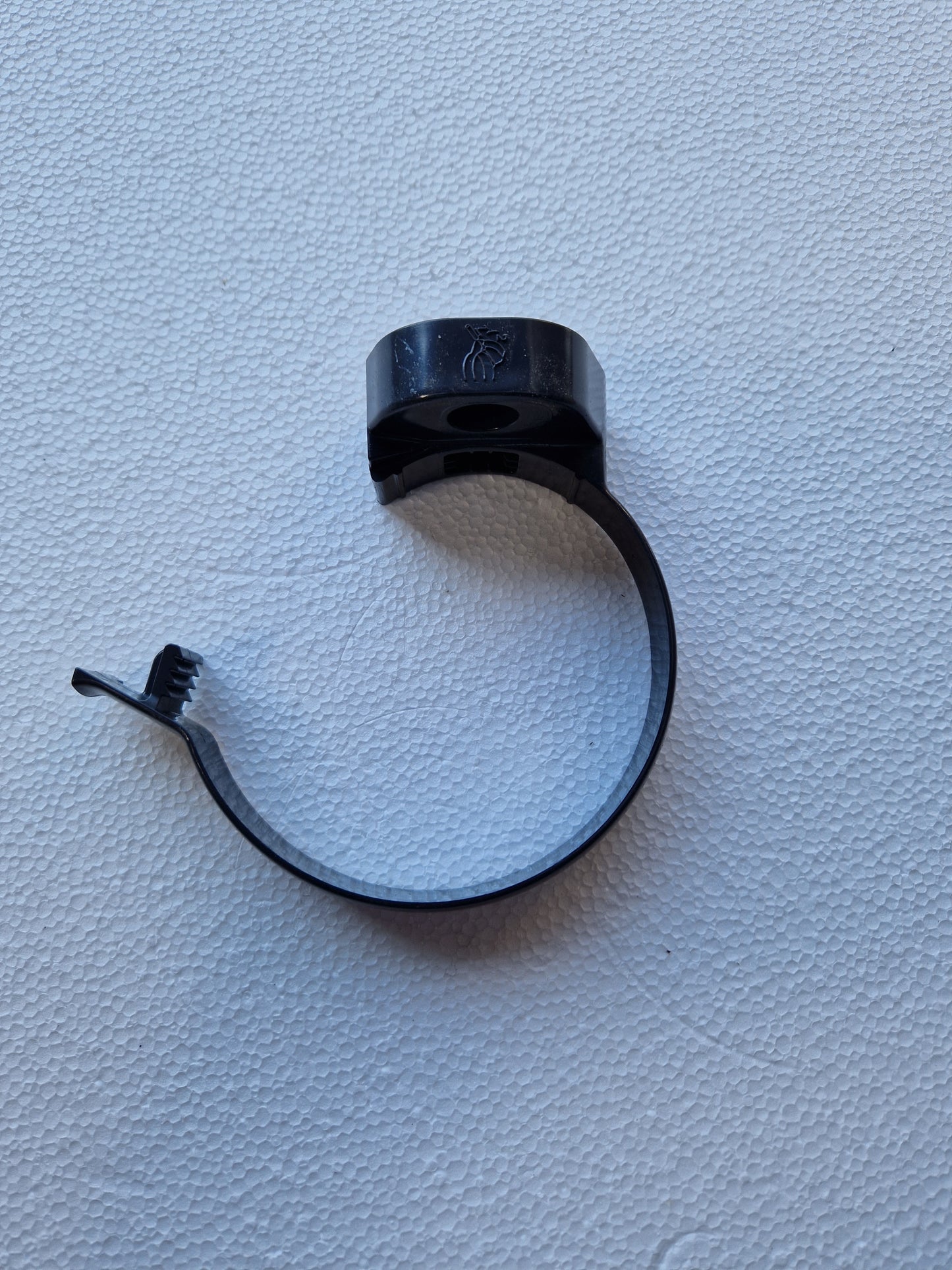 Bracket for drain pipe 80mm