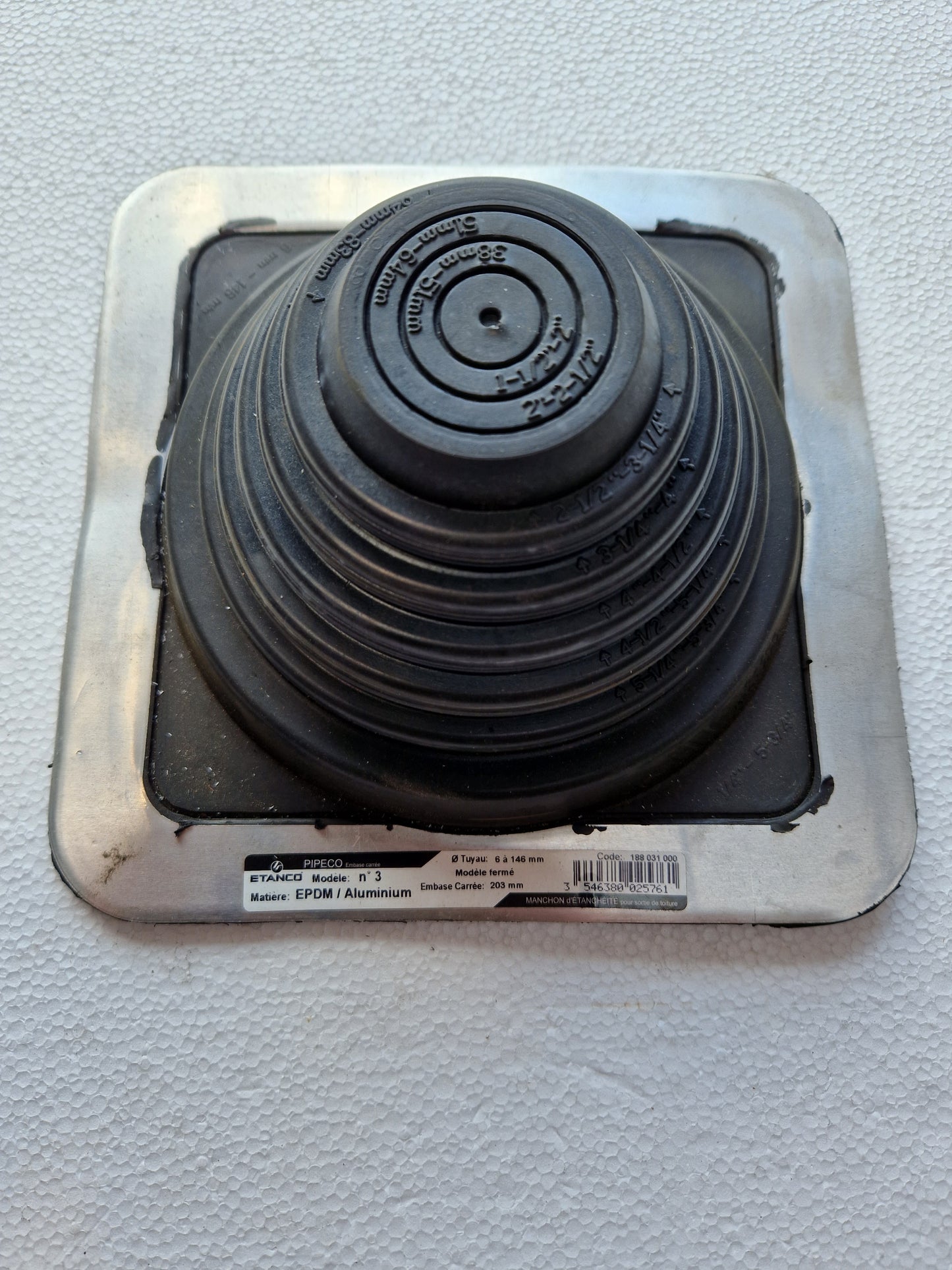 Roof terminal 22m to 520mm 'pipeco'