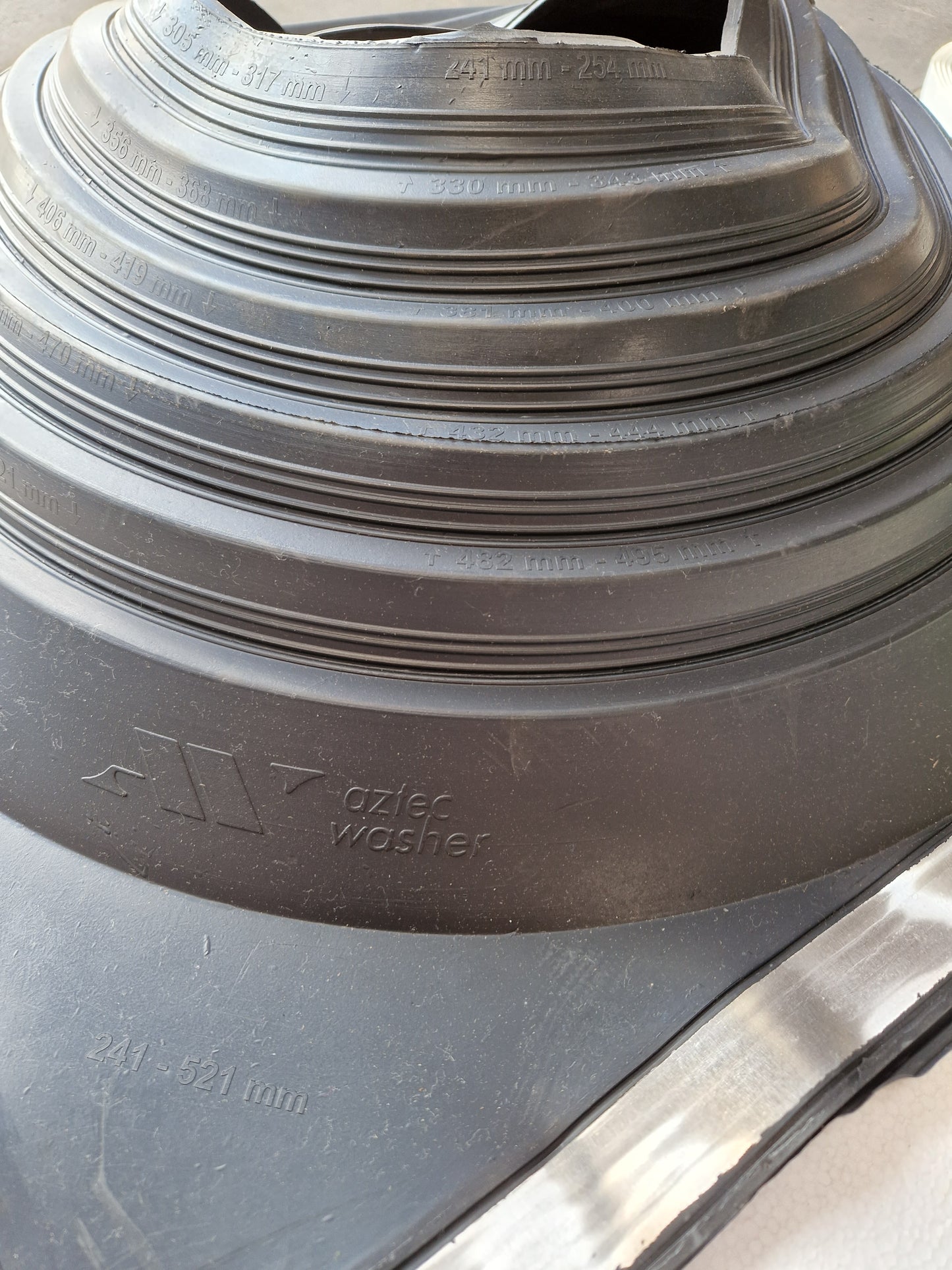 Roof terminal 22m to 520mm 'pipeco'
