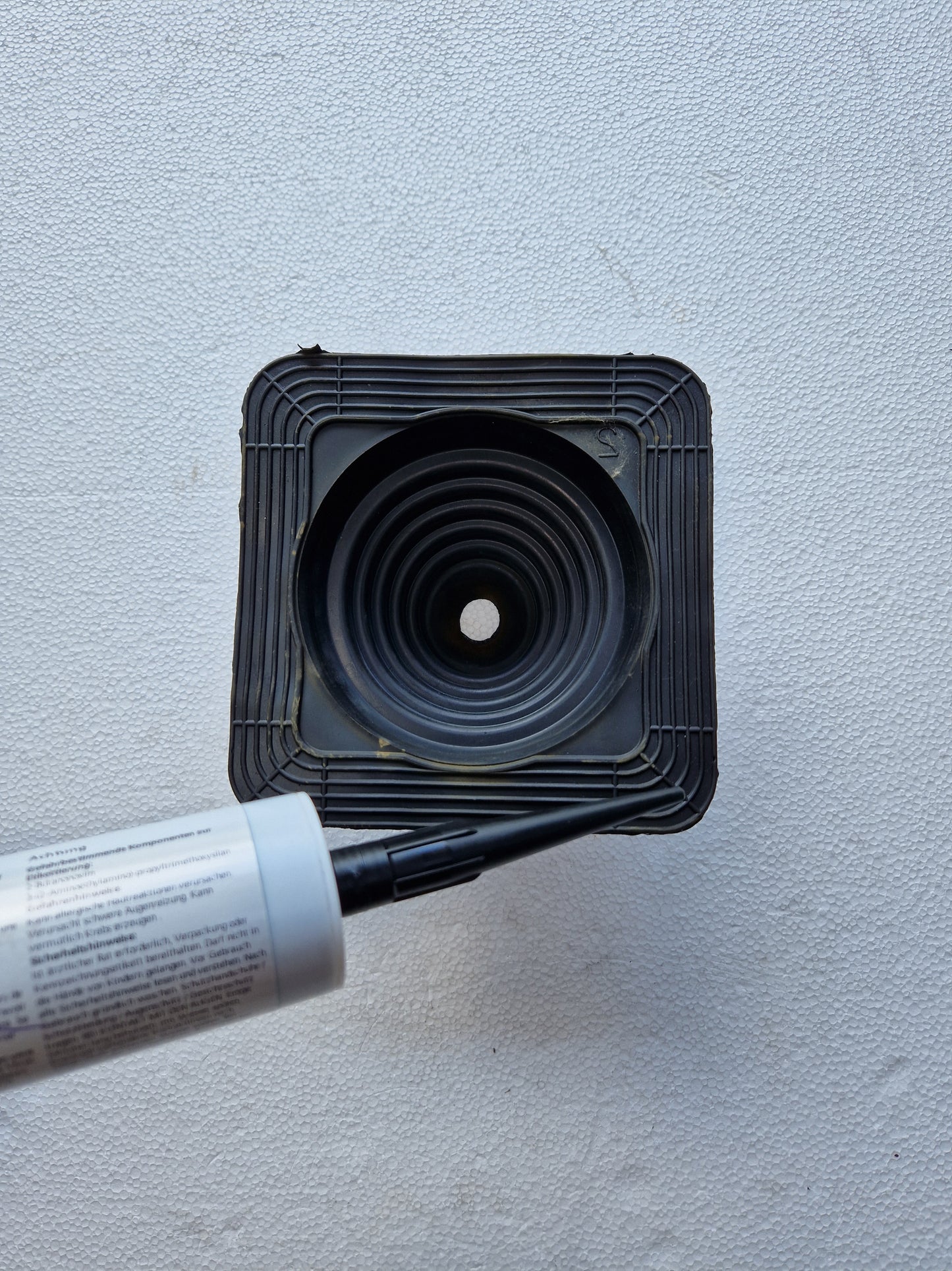 Roof terminal 22m to 520mm 'pipeco'